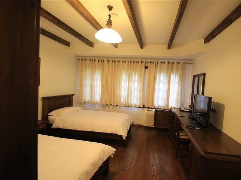 Boutique Hotel Muzaka 培拉特 外观 照片