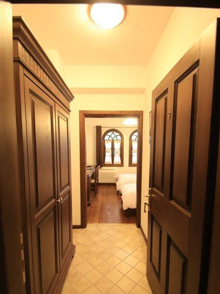 Boutique Hotel Muzaka 培拉特 外观 照片