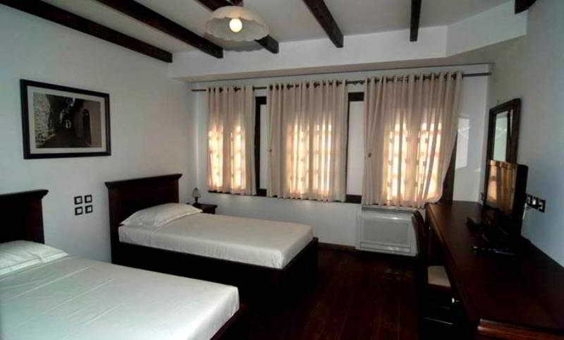 Boutique Hotel Muzaka 培拉特 外观 照片