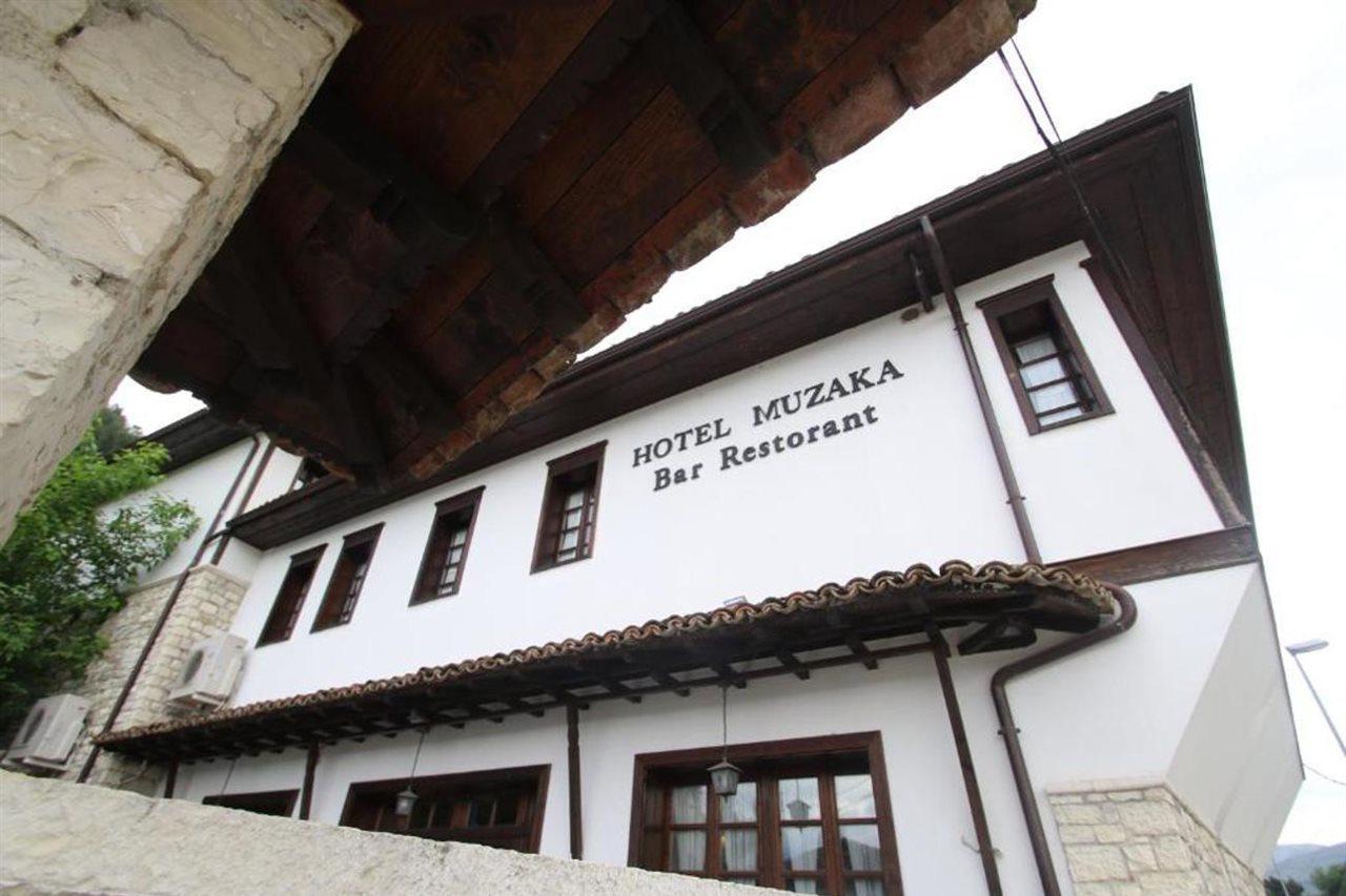 Boutique Hotel Muzaka 培拉特 外观 照片
