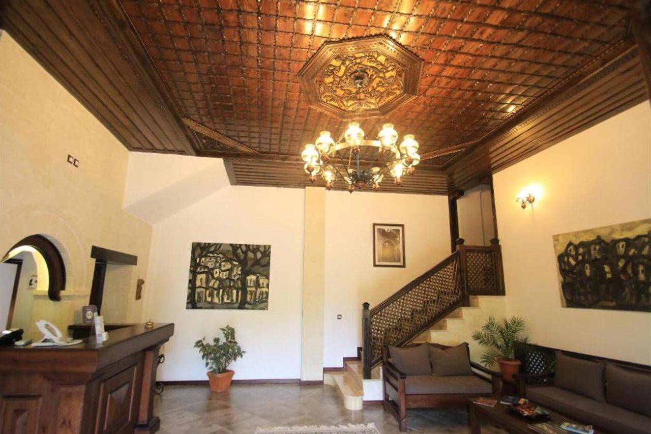Boutique Hotel Muzaka 培拉特 外观 照片
