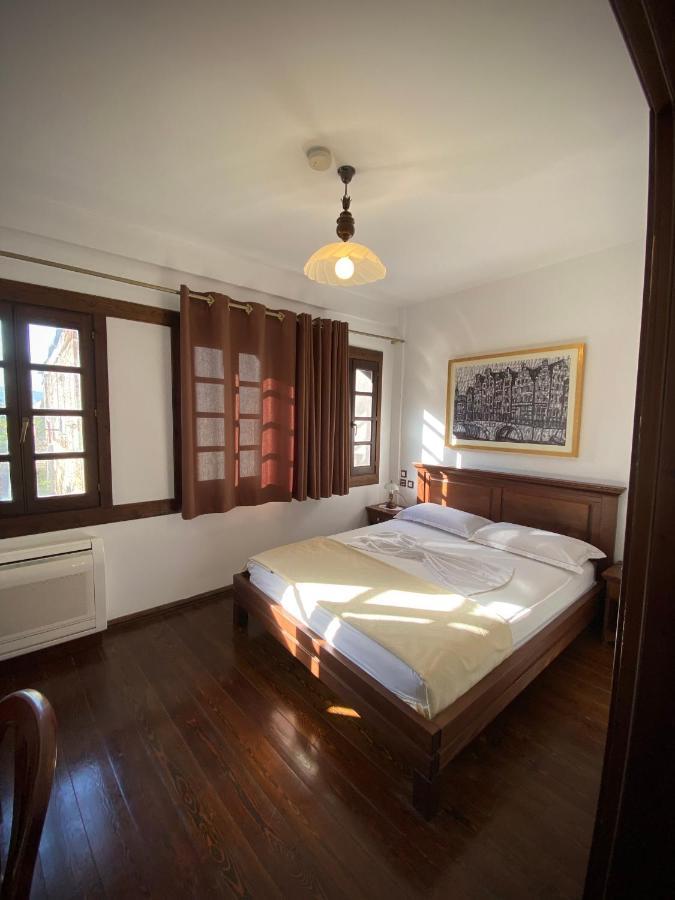 Boutique Hotel Muzaka 培拉特 外观 照片