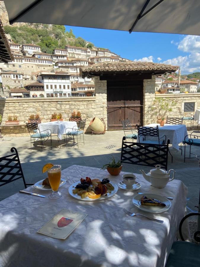 Boutique Hotel Muzaka 培拉特 外观 照片