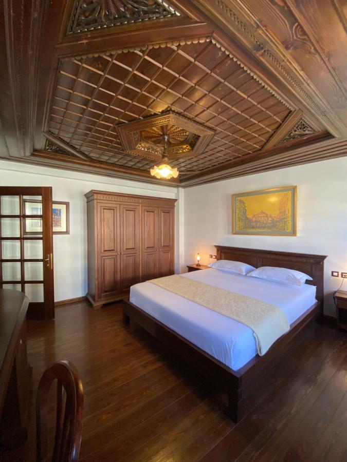 Boutique Hotel Muzaka 培拉特 外观 照片