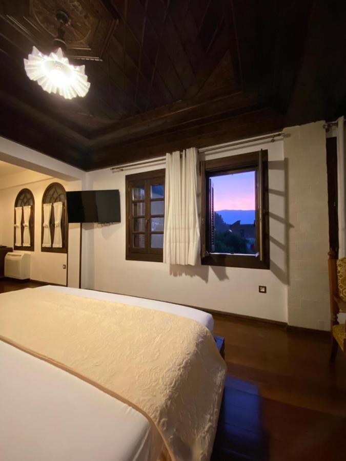 Boutique Hotel Muzaka 培拉特 外观 照片